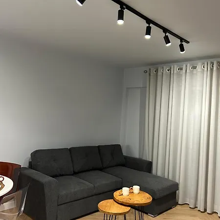 Modern Luxe Escape Polisi i Vogel