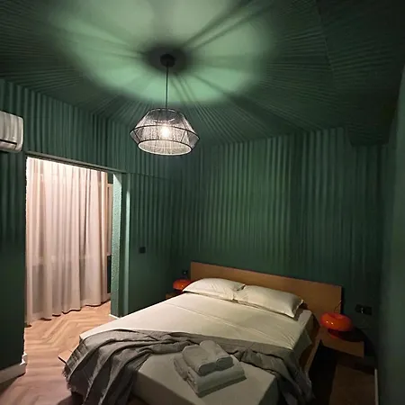 Modern Luxe Escape *